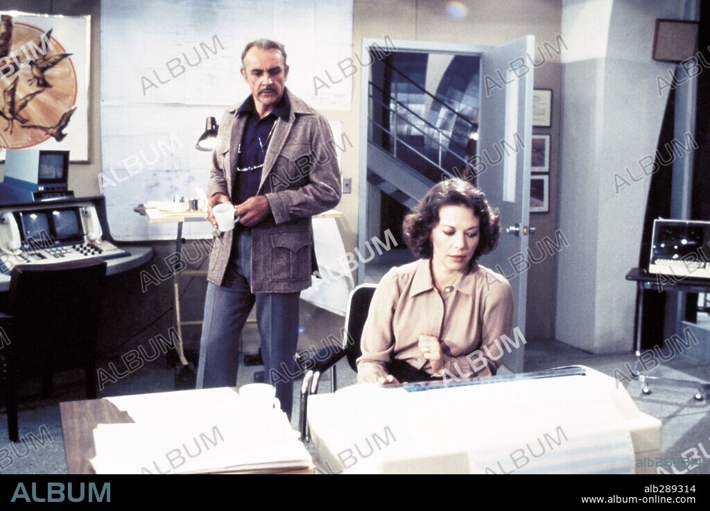 NATALIE WOOD y SEAN CONNERY en METEORO, 1979 (METEOR), dirigida por RONALD NEAME. Copyright AMERICAN INTERNATIONAL PICTURES.