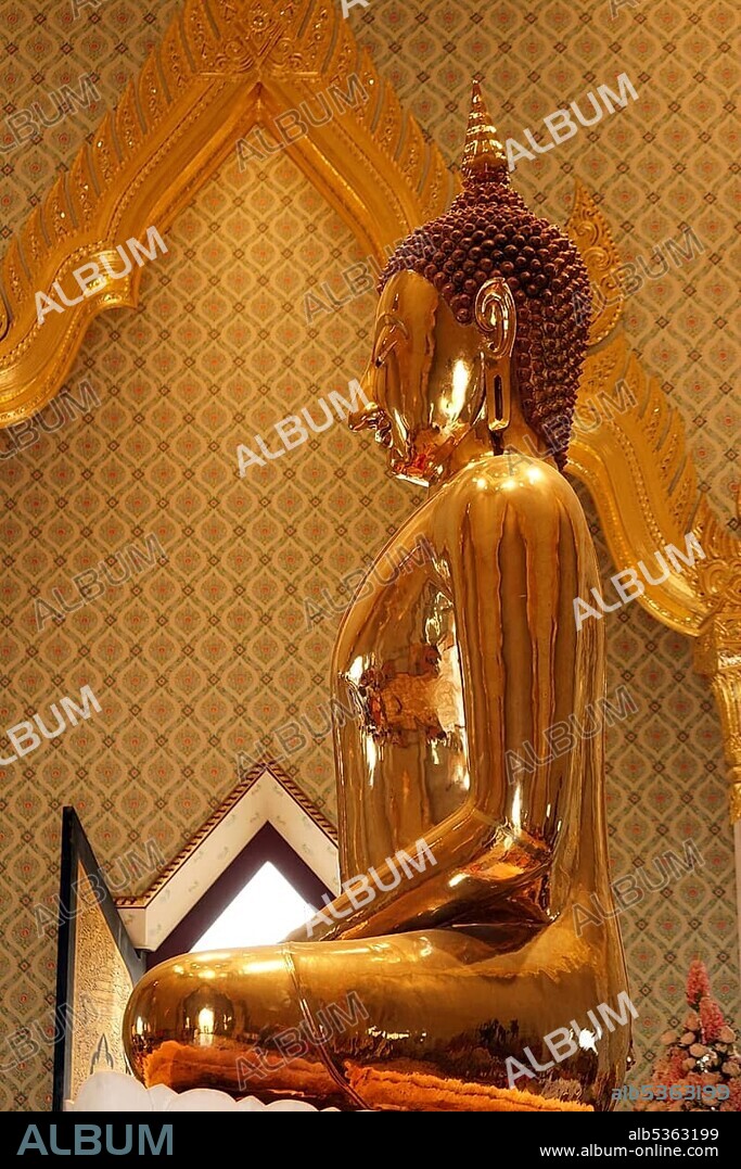 Golden Buddha, Phra Phuttha Maha Suwan Patimakon, Wat Traimit, Wat Traimit Withayaram Worawihan, Temple of the Golden Buddha, Samphanthawong District, Chinatown, Chinese Quarter, Bangkok, Thailand, Asia.