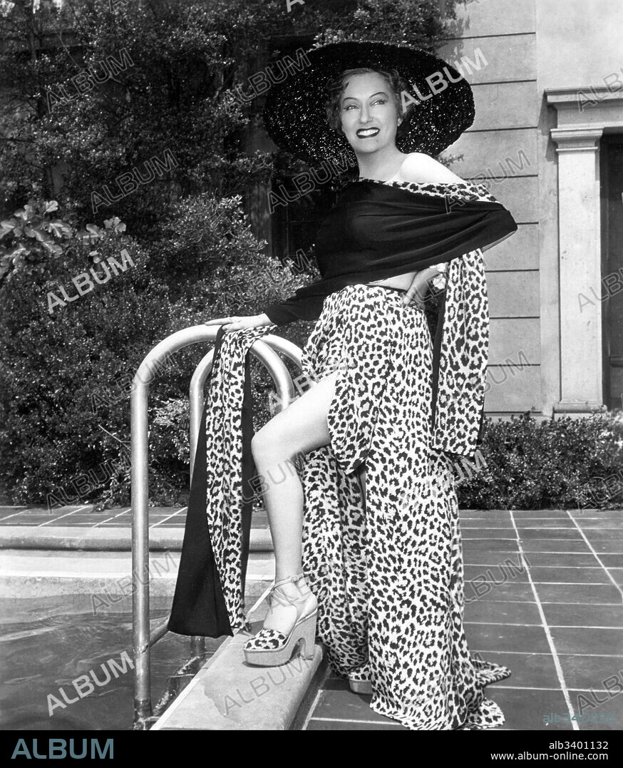 GLORIA SWANSON in SUNSET BOULEVARD, 1950 (SUNSET BLVD.), unter der Regie von BILLY WILDER. Copyright PARAMOUNT PICTURES.