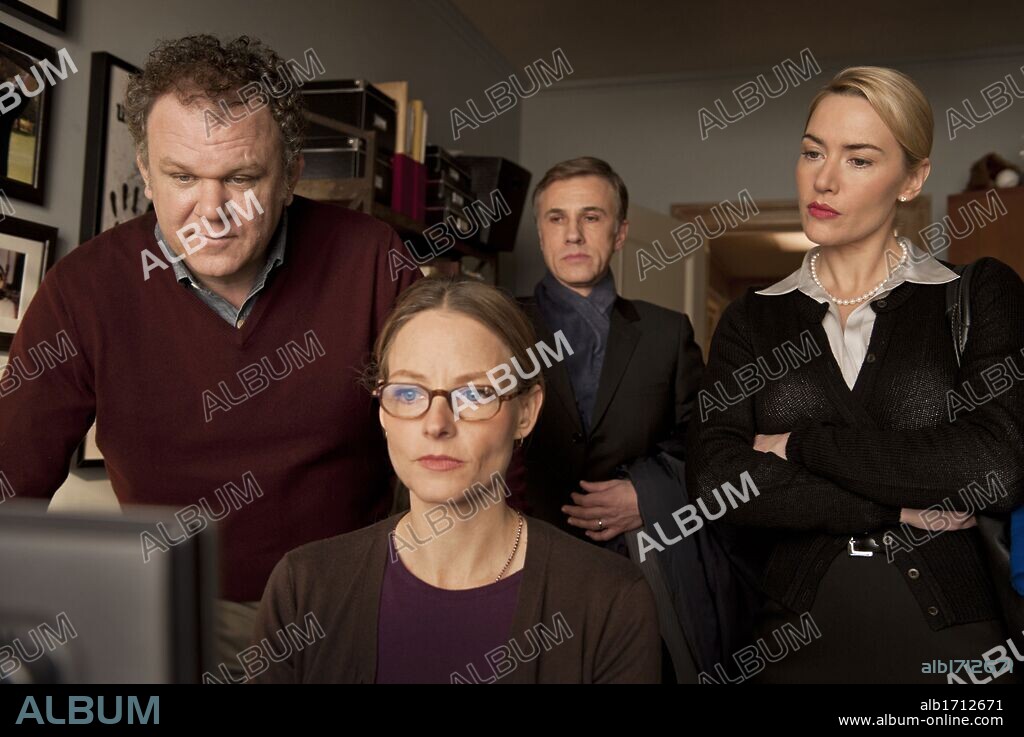 CHRISTOPH WALTZ, JODIE FOSTER, JOHN C. REILLY and KATE WINSLET in CARNAGE, 2011, directed by ROMAN POLANSKI. Copyright SBS PRODUCTIONS.