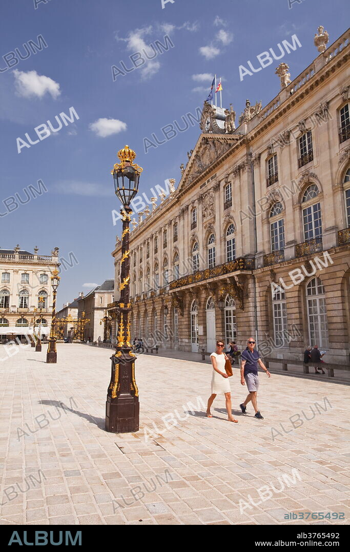 Hotel de Ville in Place Stanislas, UNESCO World Heritage Site, Nancy, Meurthe-et-Moselle, France, Europe.
