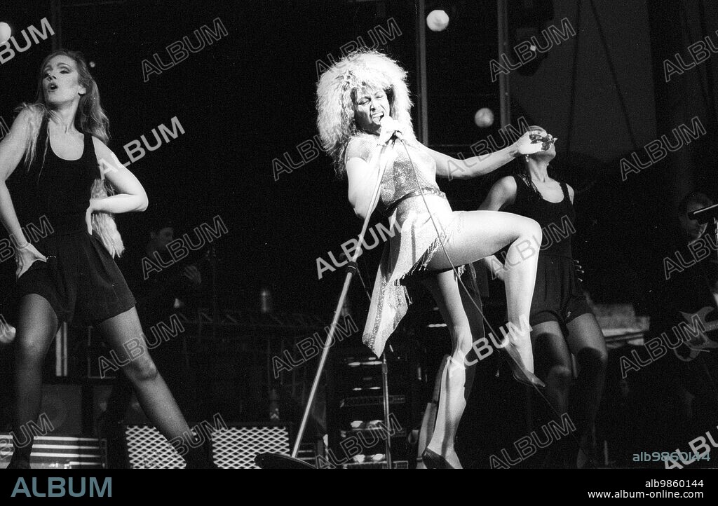 Konzert von Tina Turner auf der Waldbühne in Berlin, Deutschland. Concert from Tina Turner on the Forest stage in Berlin Germany.