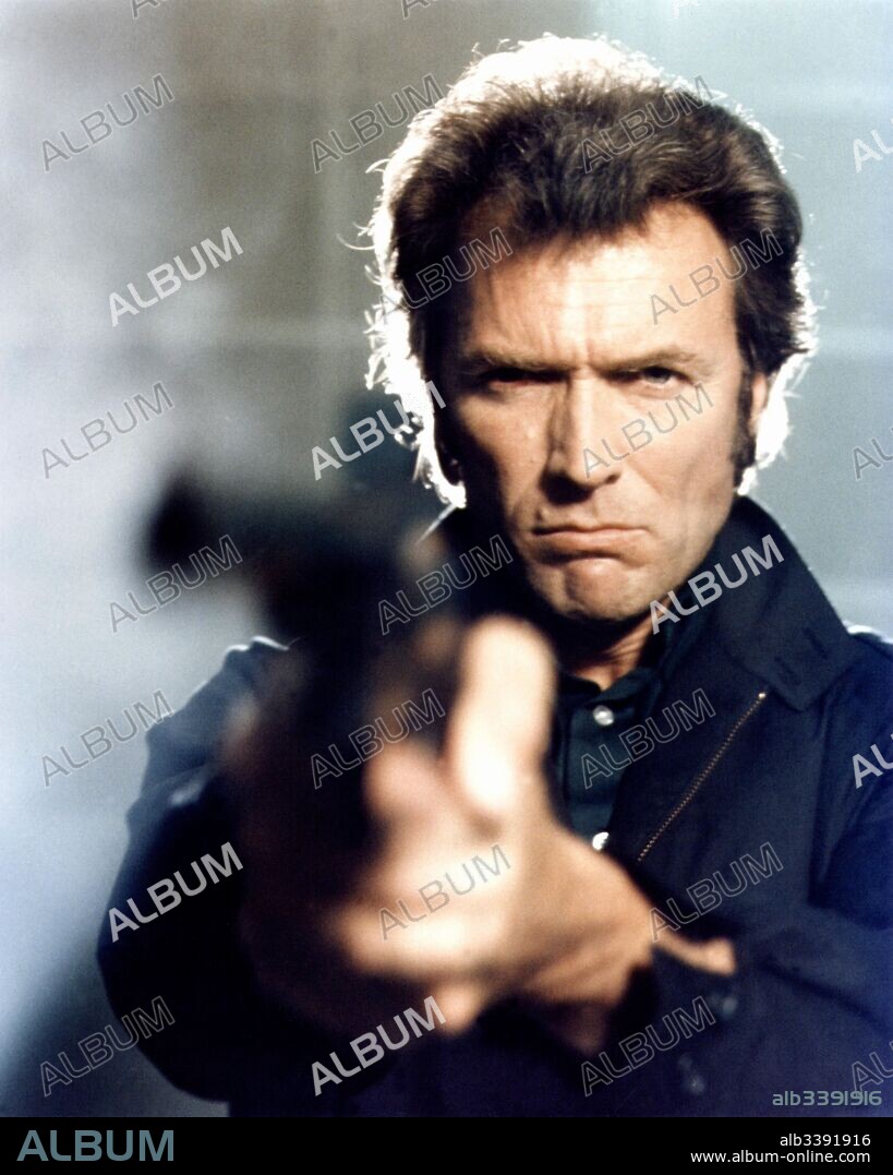 CLINT EASTWOOD in DIRTY HARRY II - CALLAHAN, 1973 (MAGNUM FORCE). Copyright COLUMBIA/WARNER.