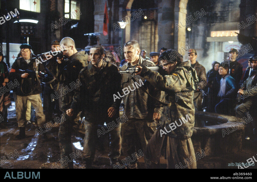 GUERREROS, 2002, dirigida por DANIEL CALPARSORO. Copyright SOGECINE.