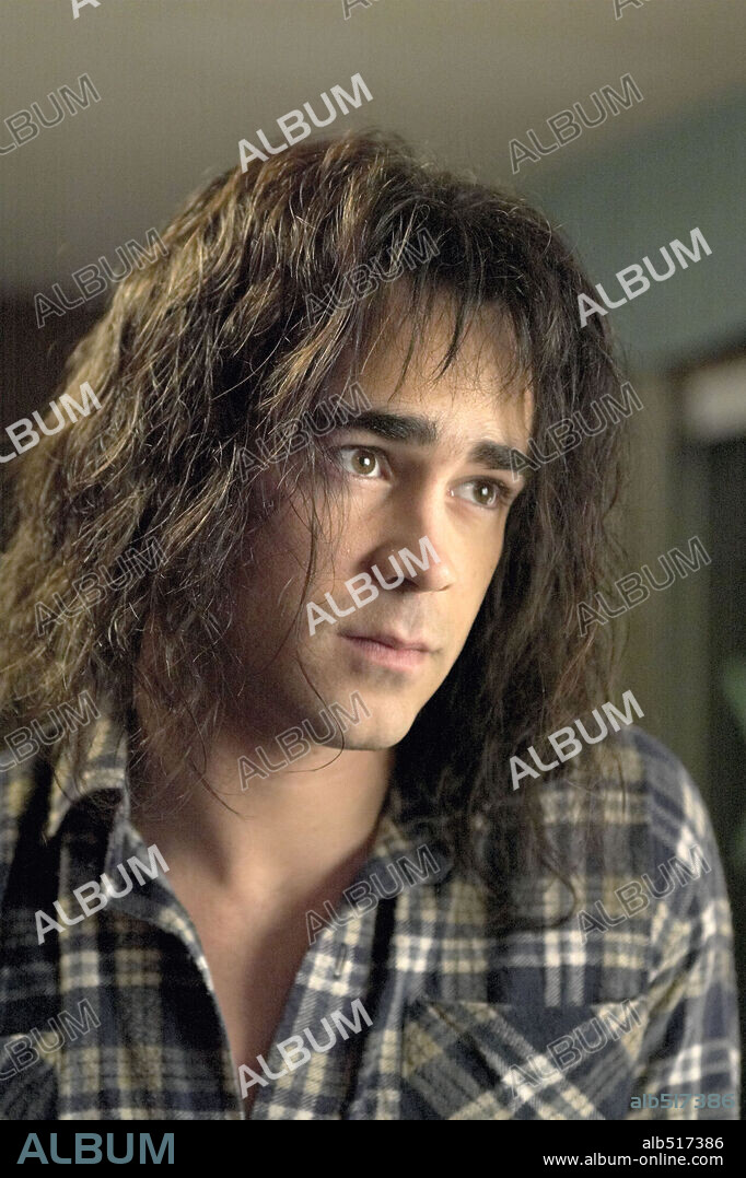COLIN FARRELL in A HOME AT THE END OF THE WORLD, 2004, directed by MICHAEL MAYER. Copyright WARNER INDEPENDENT PICTURES.