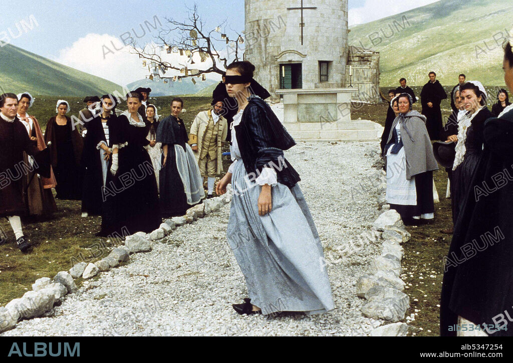CHARLOTTE GAINSBOURG in NIGHT SUN, 1990 (IL SOLE ANCHE DI NOTTE), directed by PAOLO TAVIANI and VITTORIO TAVIANI. Copyright Filmtre / Sara Films.