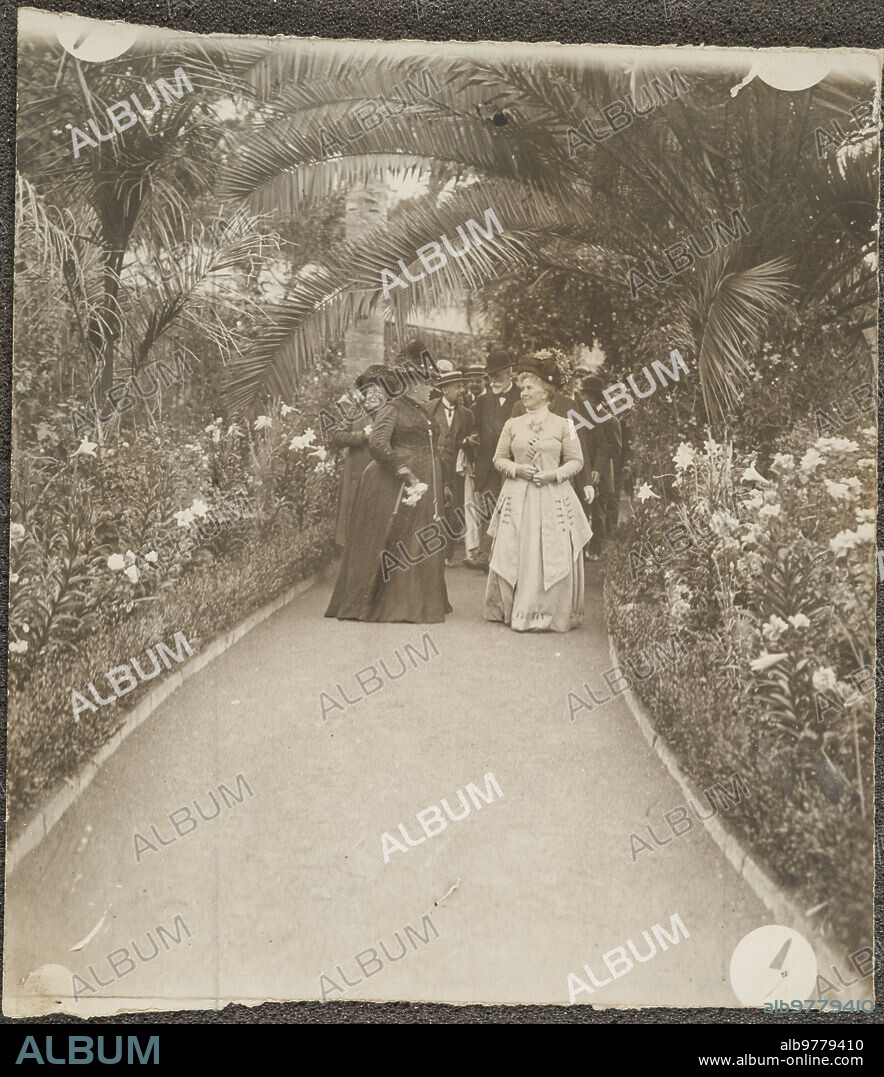 Las Palmas, 01/06/1910. La infanta y la marquesa de Nájera visitando una finca de Las Palmas.