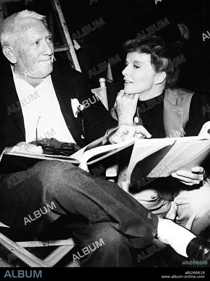 KATHARINE HEPBURN et SPENCER TRACY dans GUESS WHO'S COMING TO DINNER, 1967, réalisé par STANLEY KRAMER. Copyright COLUMBIA PICTURES.