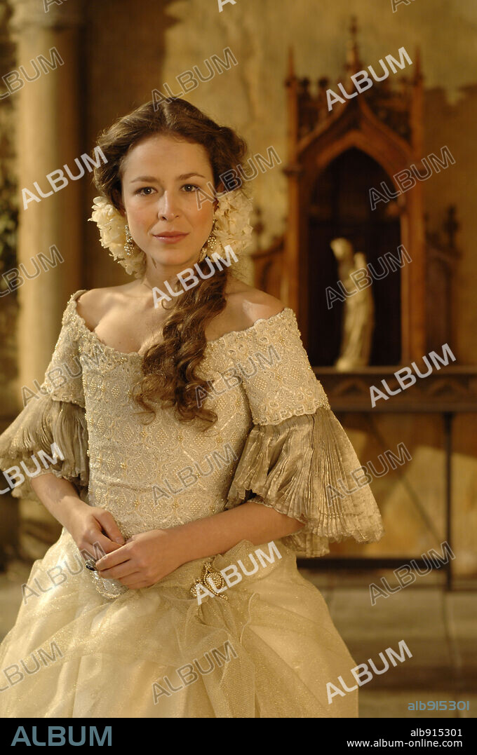 SILVIA ABASCAL in LA DAMA BOBA, 2006, directed by MANUEL IBORRA. Copyright FLAMENCO FILMS S.A.