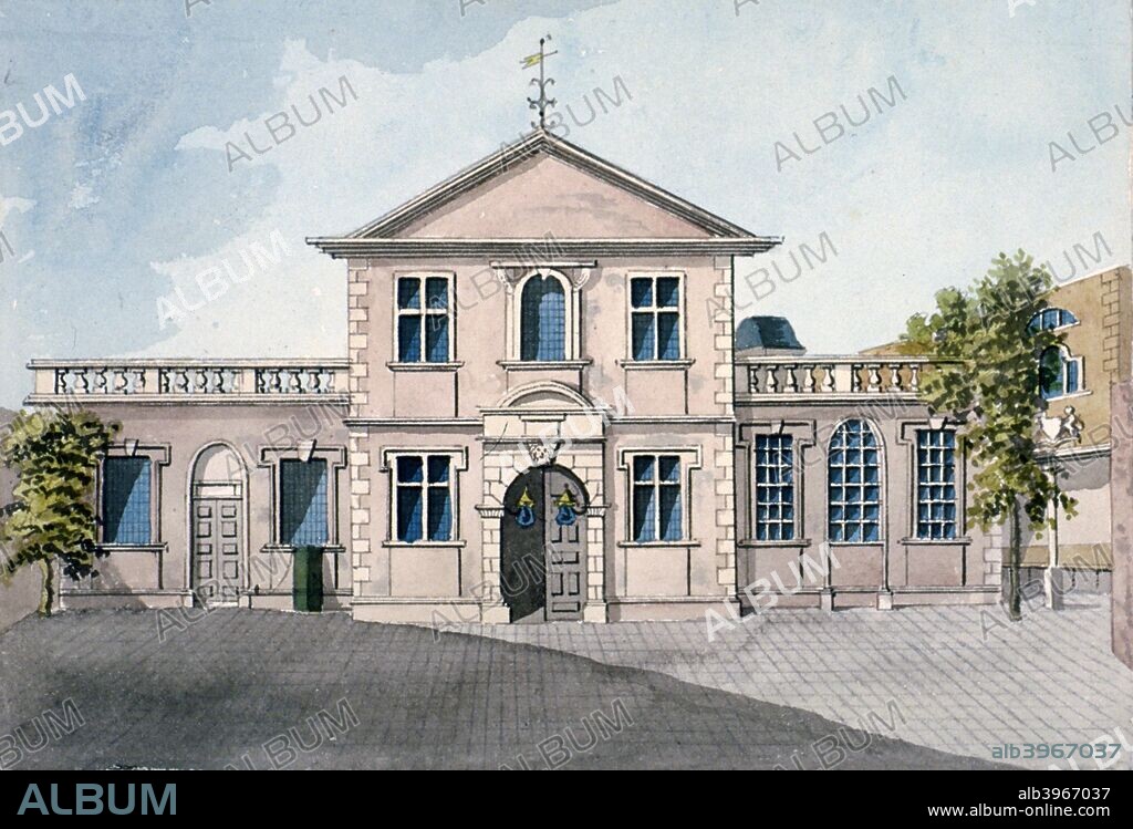 View of the courtyard and main entrance of the Barber Surgeons' Hall, Monkwell Street, City of London, c1800.