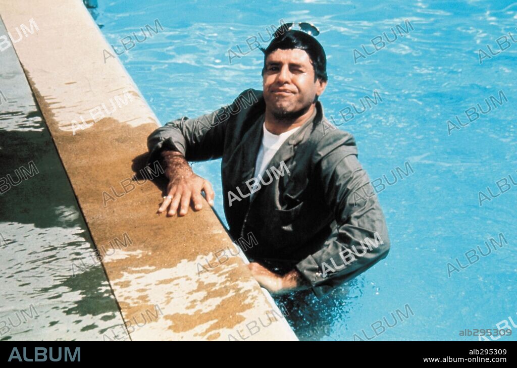 JERRY LEWIS in HOOK, LINE AND SINKER, 1969, directed by GEORGE MARSHALL. Copyright COLUMBIA PICTURES.