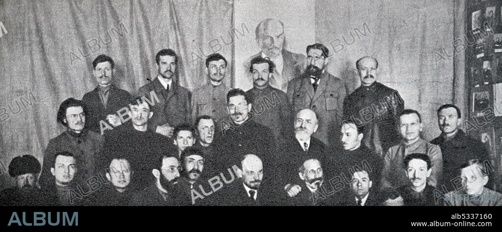 Vladimir Lenin in the group of delegates to the 9th Congress of the RCP (Bolsheviks).