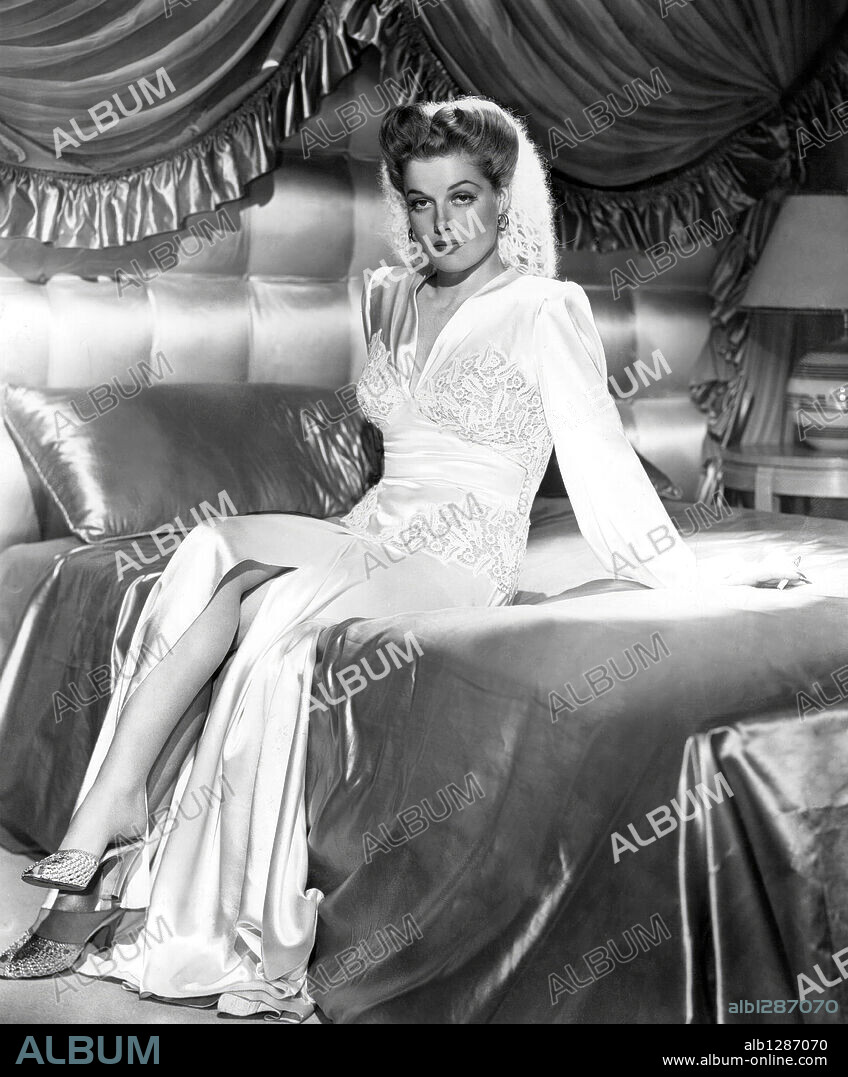 ANN SHERIDAN in THANK YOUR LUCKY STARS, 1943, directed by DAVID BUTLER. Copyright WARNER BROTHERS.