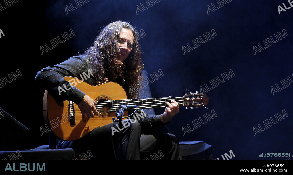 Córdoba, 11/14/2014. Concert by flamenco guitarist Tomatito, at the Góngora theater. Photo: Valerio Merino ARCHCOR.