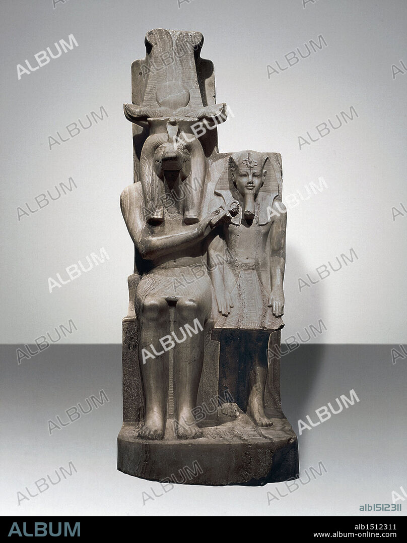Egyptian civilization, New Kingdom, Dynasty XVIII. Statue depicting the crocodile god Sobek (Sebek) with the Pharaoh Amenhotep III. From Armant.