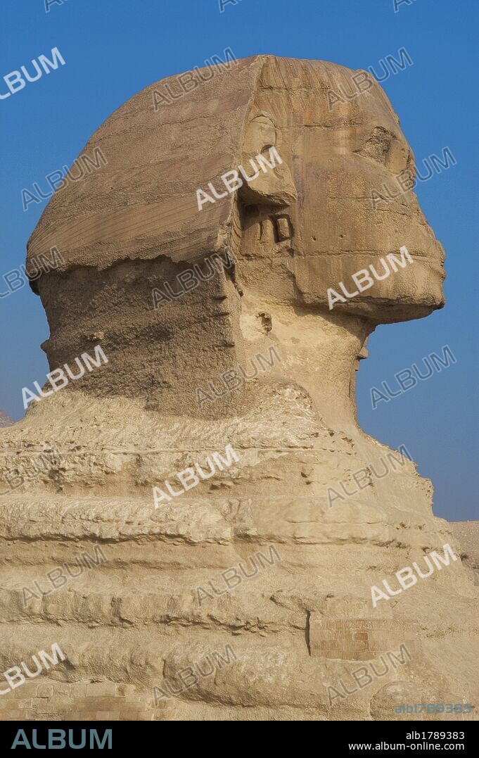 Egypt. Great Sphinx of Giza. Limestone statue with lion body and human head. Is believed that represents the Pharaoh Khafra. Built as a protective guard on the banks of the River Nile. Old Kingdom. 2500 B.C. approximately. 4th Dynasty.