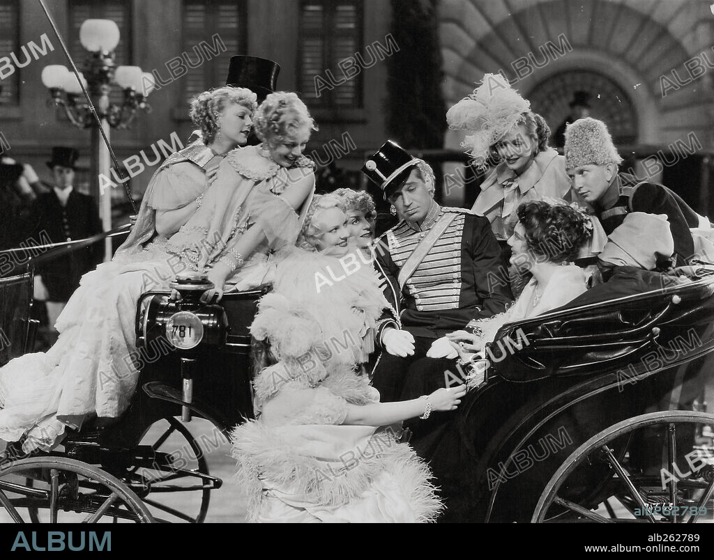 MAURICE CHEVALIER en LA VIUDA ALEGRE, 1934 (THE MERRY WIDOW), dirigida por ERNST LUBITSCH. Copyright M.G.M.