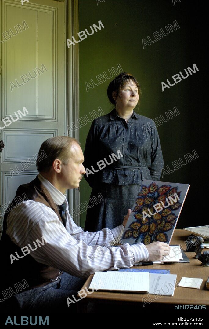 ULRICH TUKUR and YOLANDE MOREAU in SERAPHINE, 2008, directed by MARTIN PROVOST. Copyright TS PRODUCTIONS/CLIMAX FILMS/REGION ILE-DE-FRANCE.