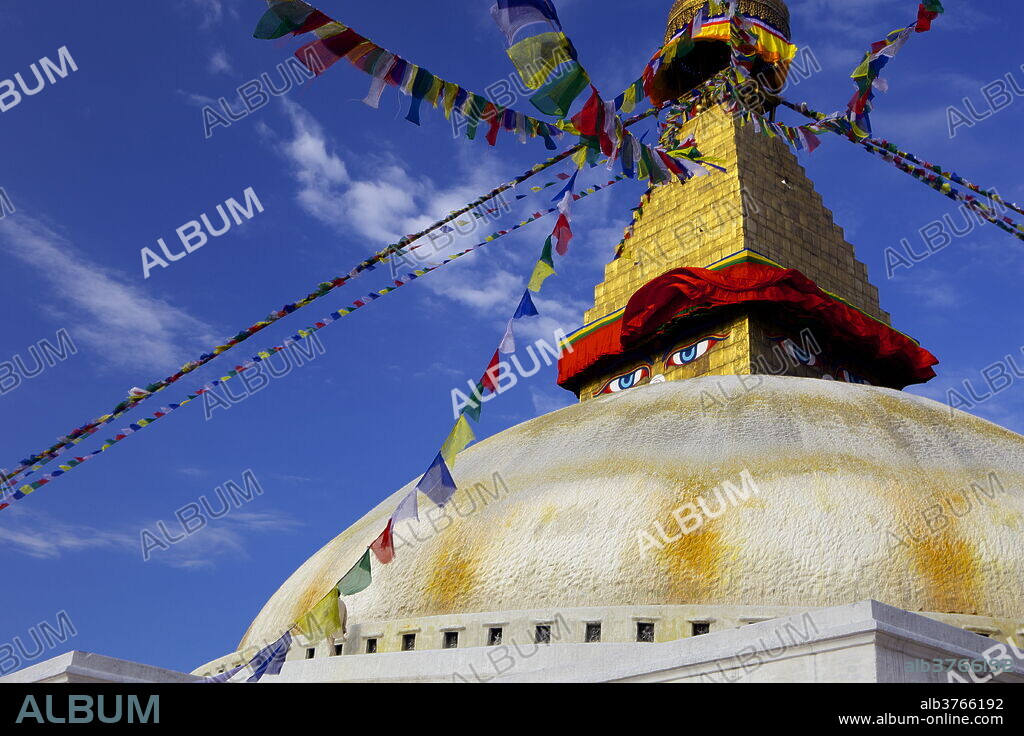 Boudha (Bodhnath) (Boudhanath) Tibetan stupa in Kathmandu, UNESCO World Heritage Site, Nepal, Asia.