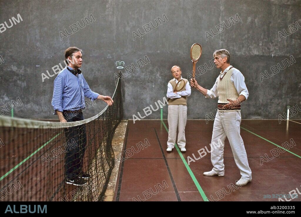 JEREMY IRONS, MATT BROWN and TOBY JONES in THE MAN WHO KNEW INFINITY, 2015, directed by MATT BROWN. Copyright EDWARD R. PRESSMAN FILM/XEITGEIST ENTERTAINMENT GROUP/ANIMUS.