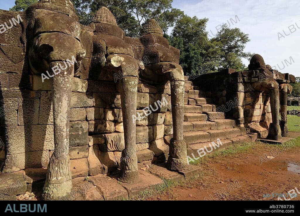 Stone elephant sculptures on the Terrace of Elephants, Angkor Wat Temple Complex, Siem Reap, Cambodia, Indochina, Southeast Asia, Asia.