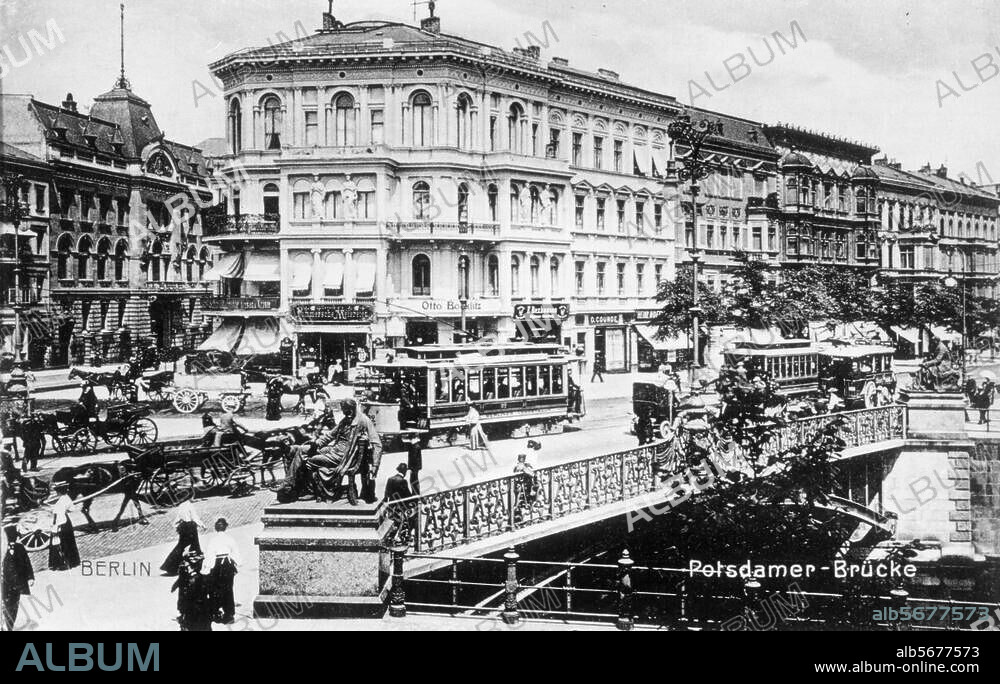 Berlin-Schöneberg, Potsdamer Brücke (1897/98; Fritz Eiselen). - Potsdamer Brücke mit Gabelung Viktoria- / Potsdamer Straße. Links das Kreishaus Teltow. Foto, 1905.