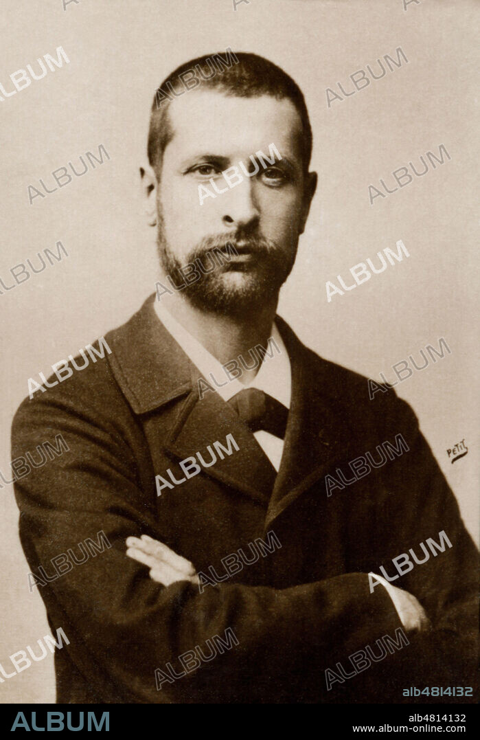 Alexandre YERSIN (1863-1943). Photographie de Pierre PETIT (1832-1909) vers 1870. Credit : Collection Avant-Demain/Kharbine-Tapabor.