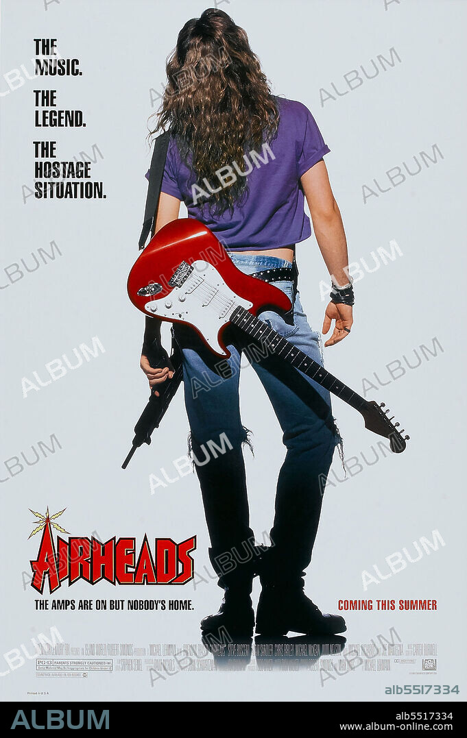 BRENDAN FRASER en CABEZAS HUECAS, 1994 (AIRHEADS), dirigida por MICHAEL LEHMANN. Copyright 20TH CENTURY FOX.