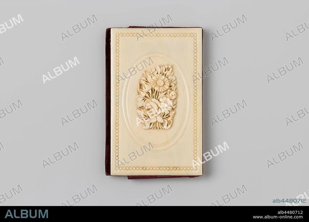 Business card holder made of ivory with an embossed bouquet in an oval, lined with satin and provided with a business card of mej. C.H. Nije, Holder (a) made of ivory with an embossed bouquet in an oval, satin-lined and provided with my business card (b). C.H. Nije, anonymous, Netherlands (possibly), c. 1870, geheel, voering, visitekaart, cutting, l 9.5 cm × w 6 cm × h 1 cm.