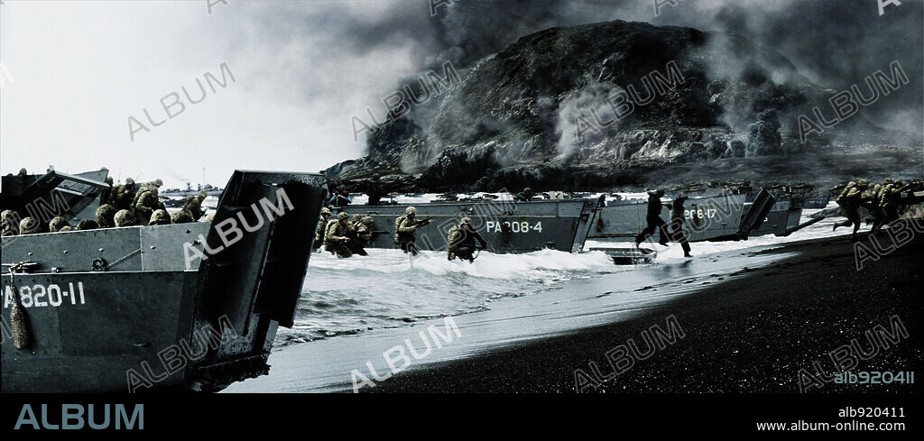 BANDERAS DE NUESTROS PADRES, 2006 (FLAGS OF OUR FATHERS), dirigida por CLINT EASTWOOD. Copyright WARNER BROS.