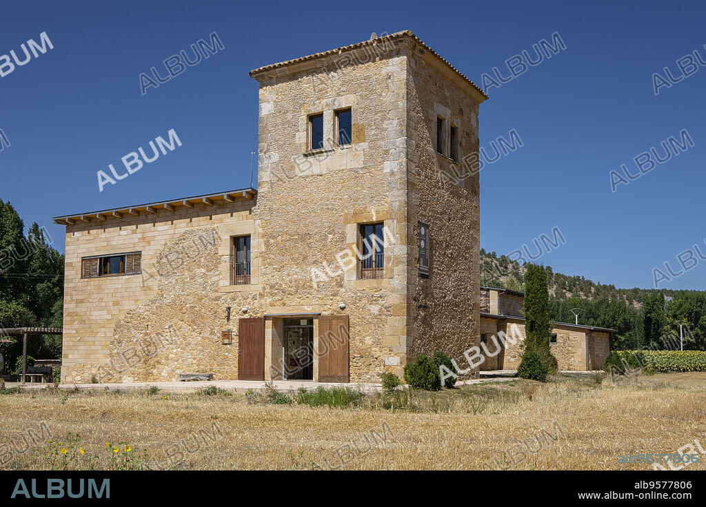 antiguo Palacio de Santa Coloma, Casa del Parque de la Fuentona - Sabinar de Calatañazor, Muriel de la Fuente, Soria, Comunidad Autónoma de Castilla, Spain, Europe.