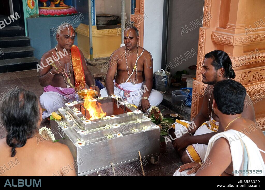 Sri Vadapathira Kaliamman hindu temple. Hindu Brahmin priests. Puja ceremony. Vedic fire ceremonies. The ritual of Yajna. Singapore.