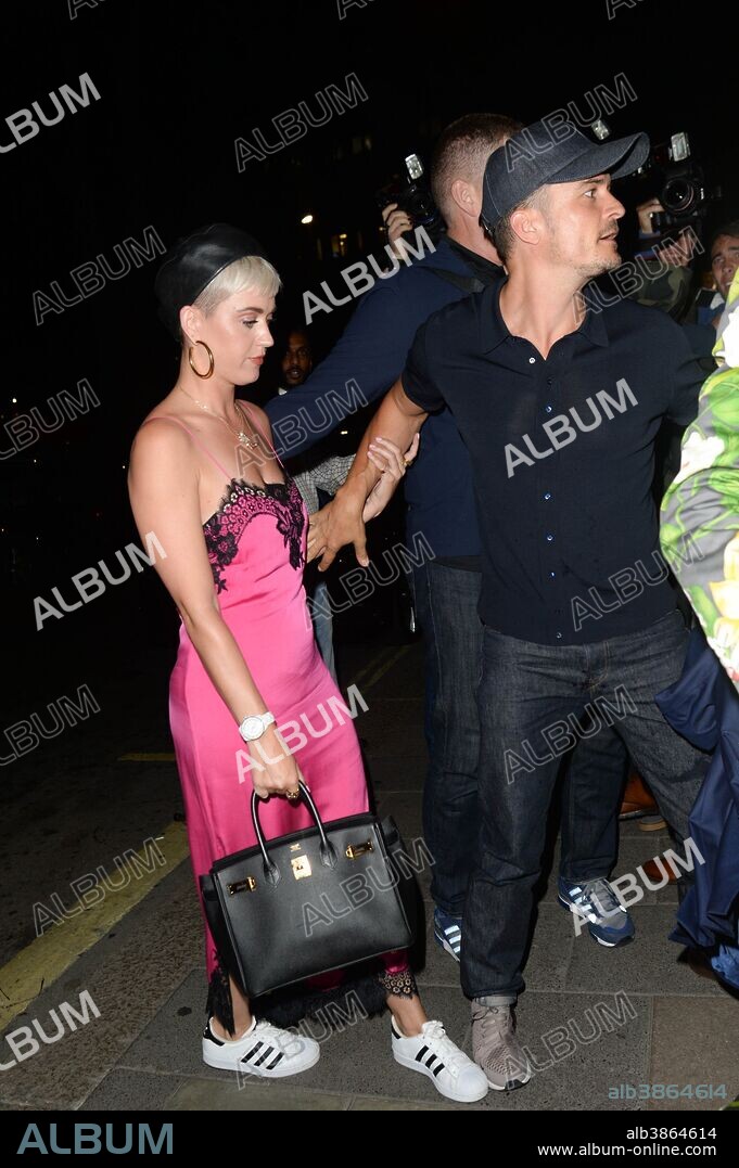 July 13, 2018 - London, England, United Kingdom - KATY PERRY and ORLANDO BLOOM are seen at Annabel''s Restaurant in London, England. 13/07/2018