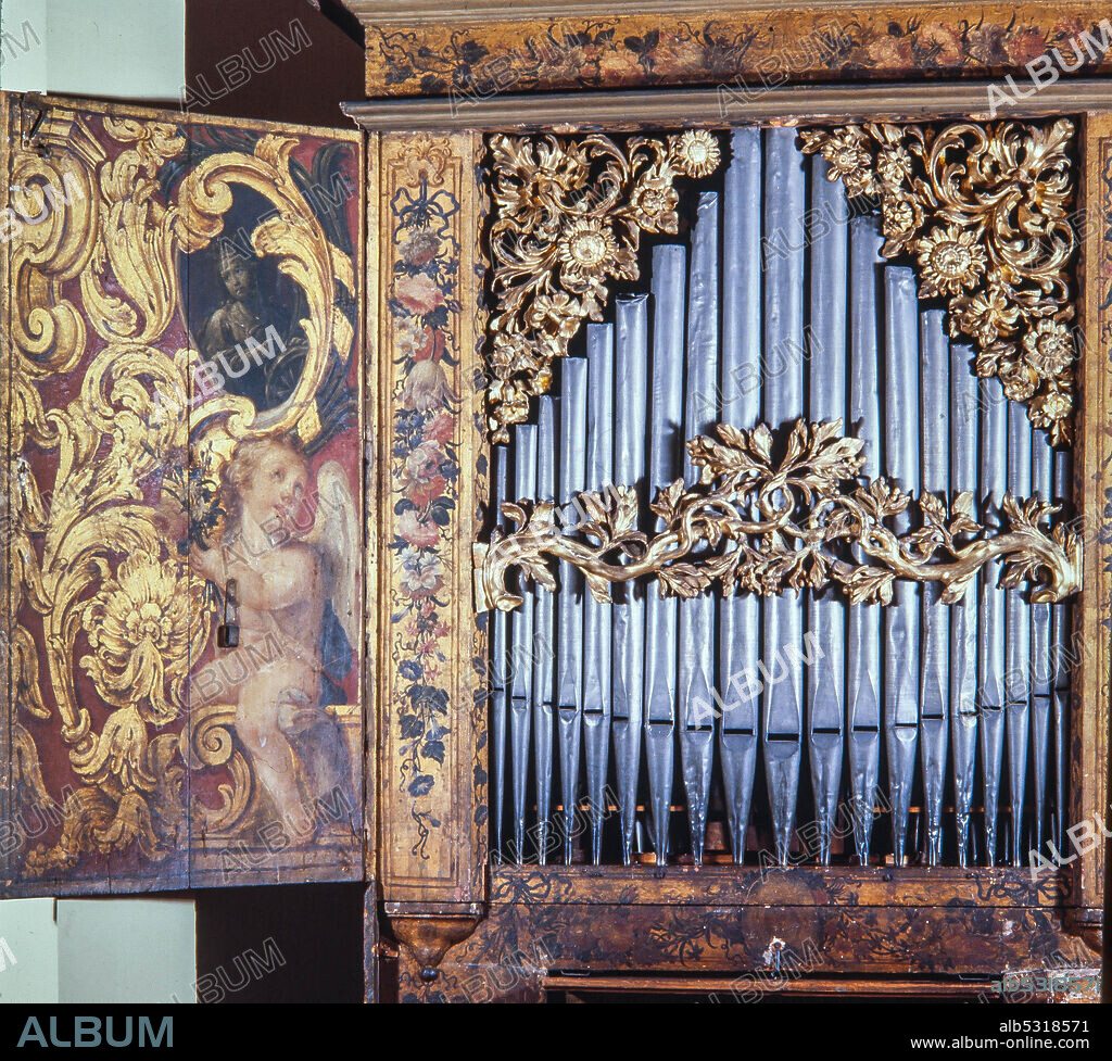 Órgano portatil barroco, siglo XVIII. Museo de la Música de Barcelona.