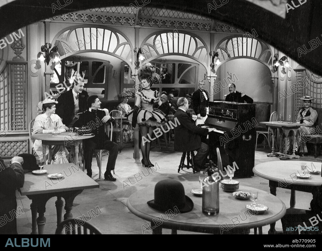 BRIGITTE BARDOT, JACQUES FRANÇOIS, MAGALI NOEL and YVES ROBERT in THE GRAND MANEUVER, 1955 (LES GRANDES MANOEUVRES), directed by RENE CLAIR.