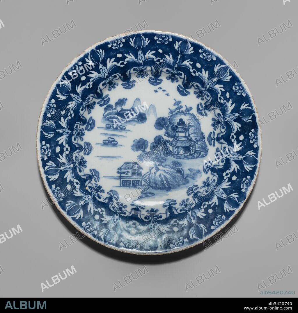 DELFTWARE. Plate in the Three Chinese Houses Pattern, Dublin, 1760/70.