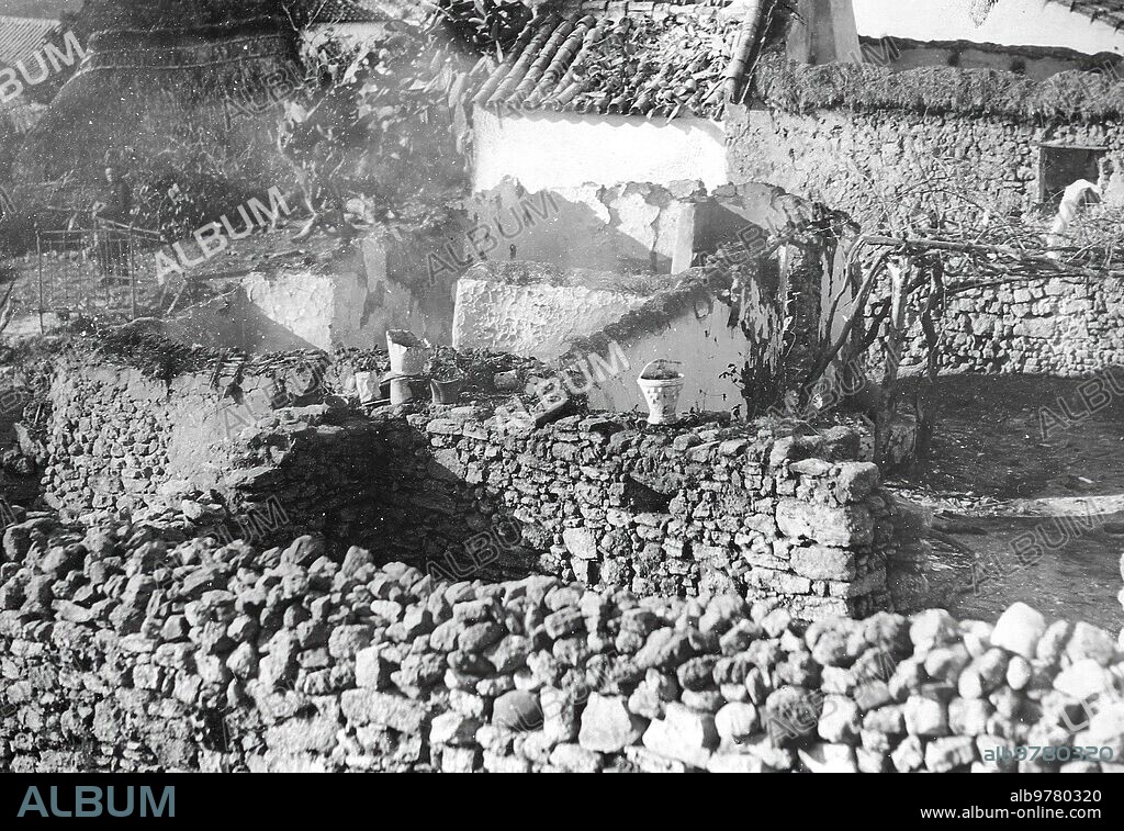Casas Viejas (Cádiz).11/01/1933. Estado en que quedó la choza de «Seisdedos» donde se hicieron fuertes los rebeldes.