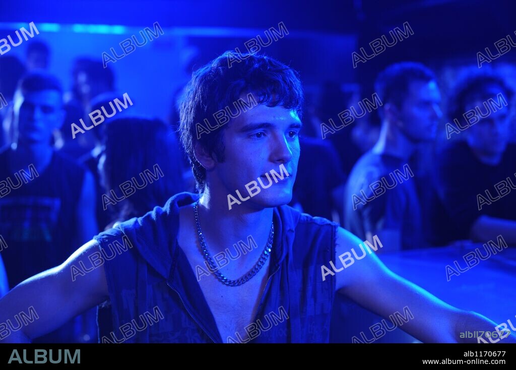 YON GONZALEZ en MENTIRAS Y GORDAS, 2009, dirigida por ALFONSO ALBACETE y DAVID MENKES. Copyright ALQUIMIA CINEMA/CASTAFIORE FILMS.