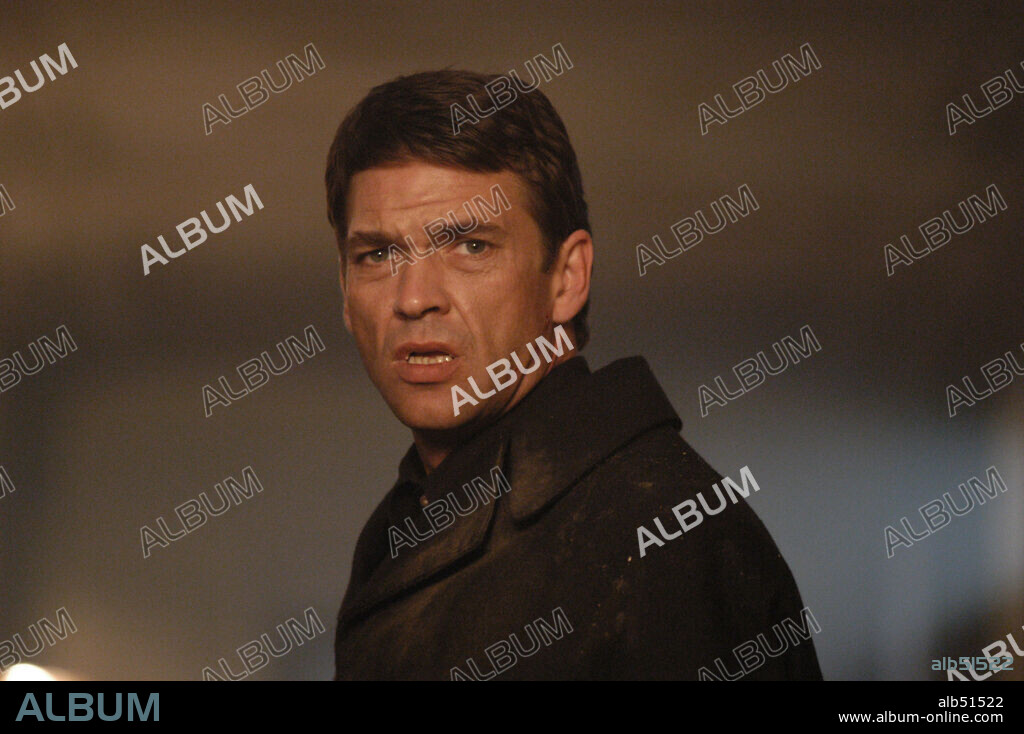 DOUGRAY SCOTT in PERFECT CREATURE, 2006, directed by GLENN STANDRING. Copyright DARCLIGHT FILMS/NEW ZEALAND FILM COMMISSION/PERFECT CREATURE.