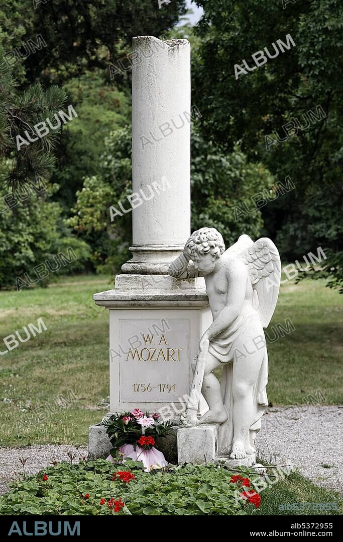 Tomb of Wolfgang Amadeus Mozart, St. Marxer Friedhof cemetery, Biedermeier-cemetery, Vienna, Austria, Europe