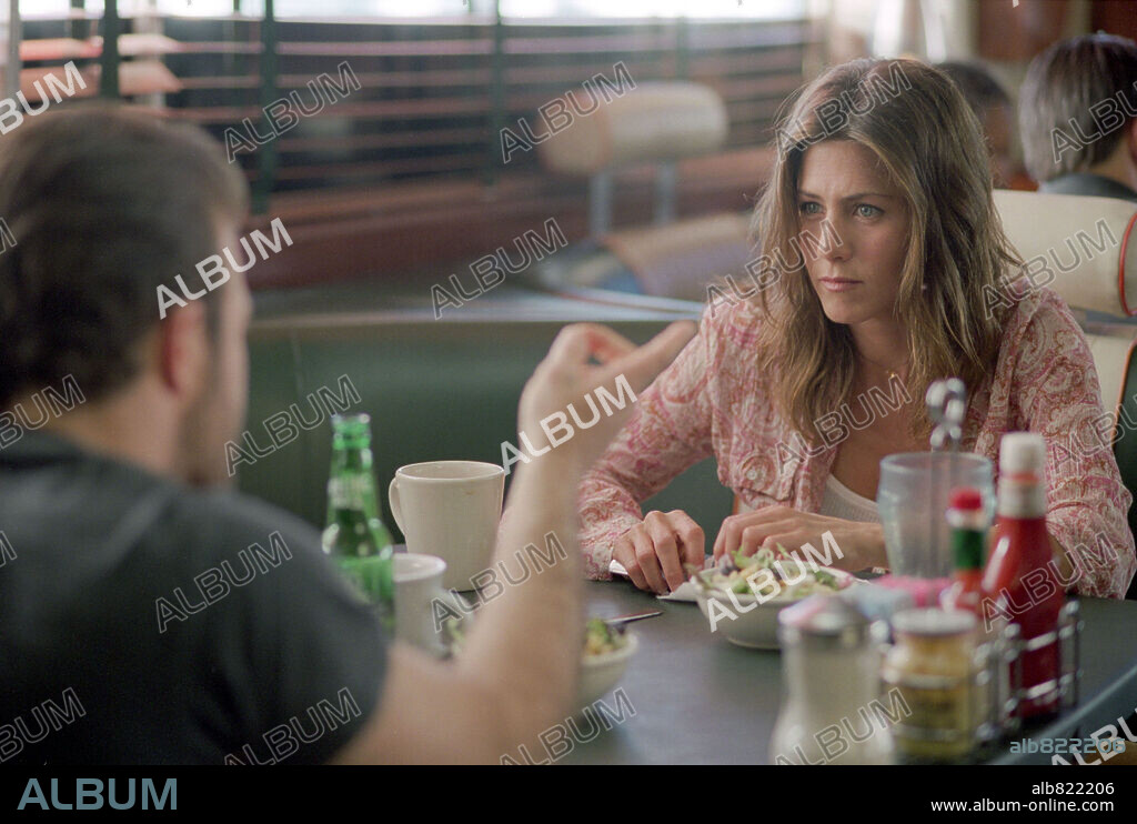 JENNIFER ANISTON en AMIGOS CON DINERO, 2006 (FRIENDS WITH MONEY), dirigida por NICOLE HOLOFCENER. Copyright THIS IS THAT PRODUCTIONS.