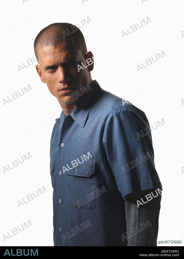 WENTWORTH MILLER dans PRISON BREAK-TV, 2005, réalisé par PAUL SCHEURING. Copyright 20TH CENTURY FOX TV.
