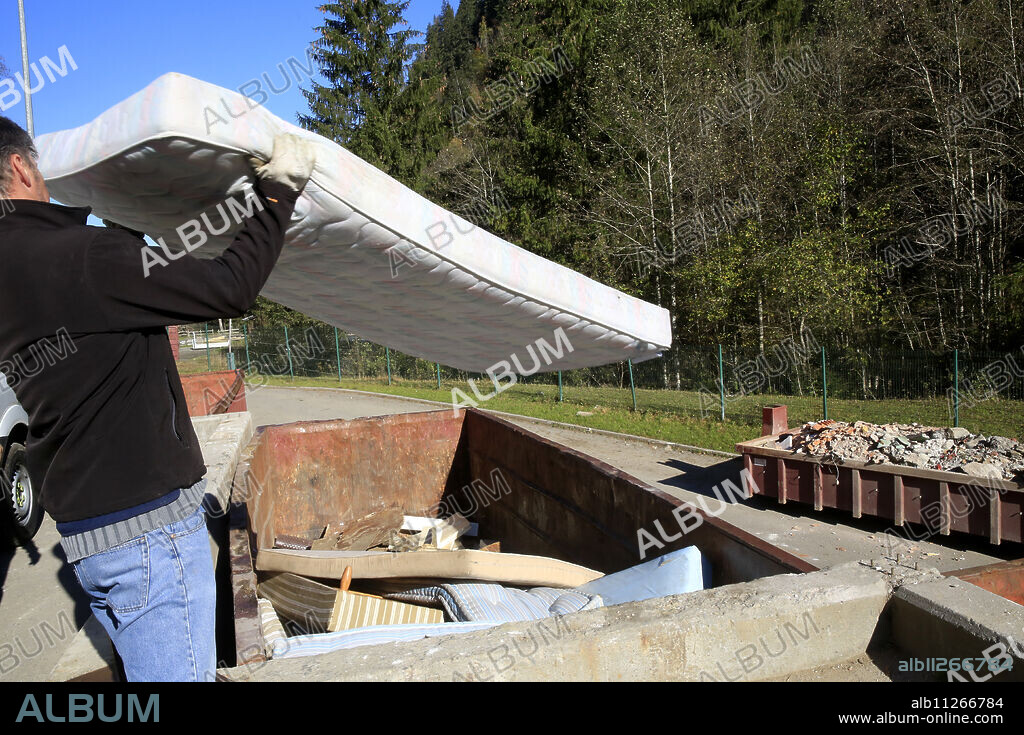 Recycling dump.