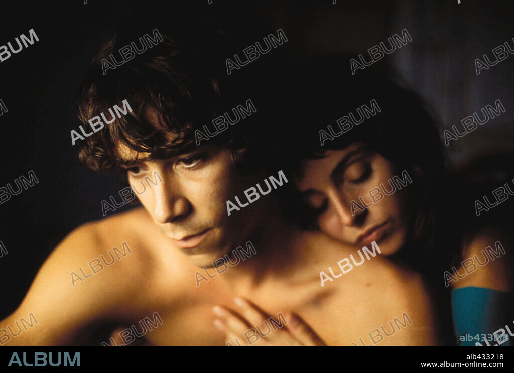 INGRID RUBIO y OSCAR JAENADA en NOVIEMBRE, 2003, dirigida por ACHERO MAÑAS. Copyright TESELA, P.C.