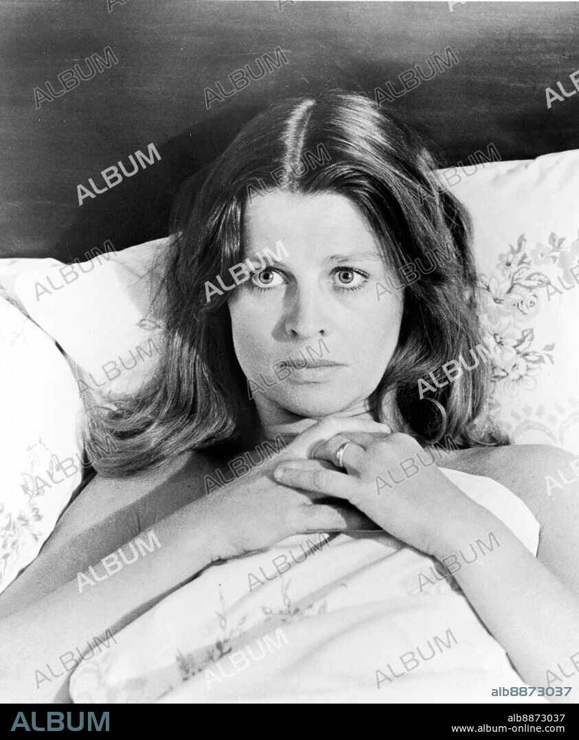 JULIE CHRISTIE en ENGENDRO MECÁNICO, 1977 (DEMON SEED), dirigida por DONALD CAMMELL. Copyright Metro-Goldwyn-Mayer (MGM).