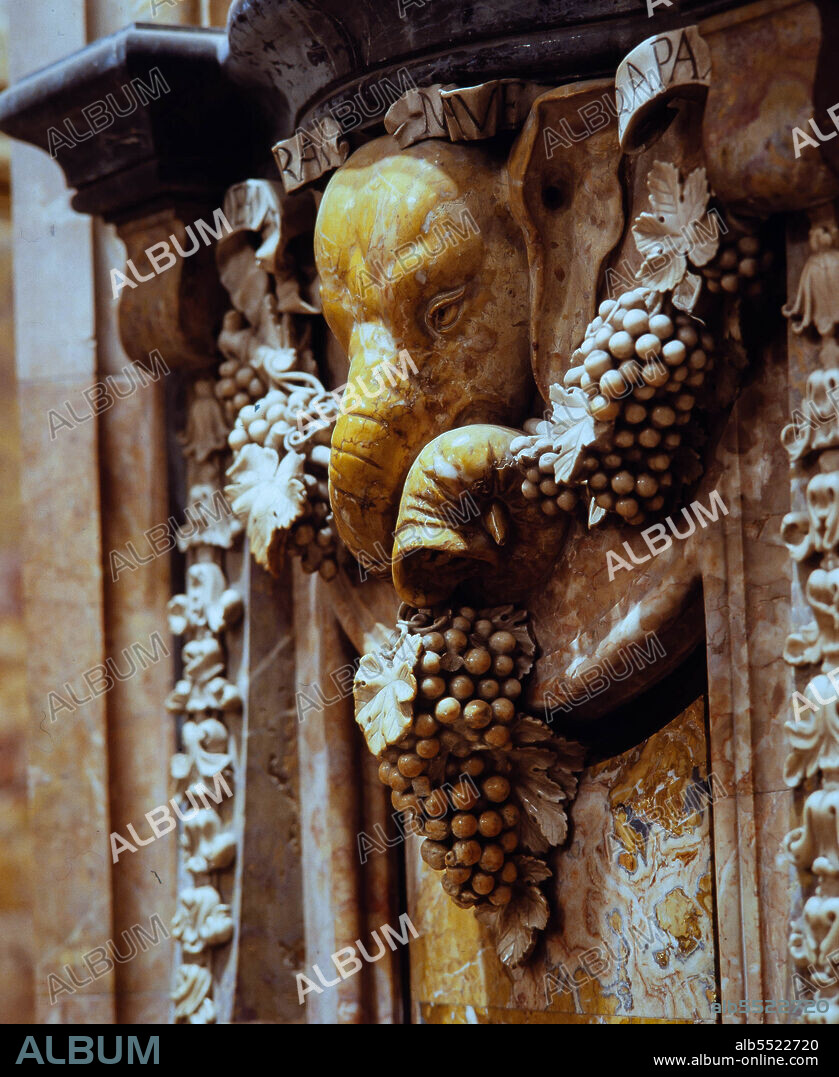 Detalle, Capilla de Santa Tecla, siglo XVIII. Catedral de Santa María de Tarragona.