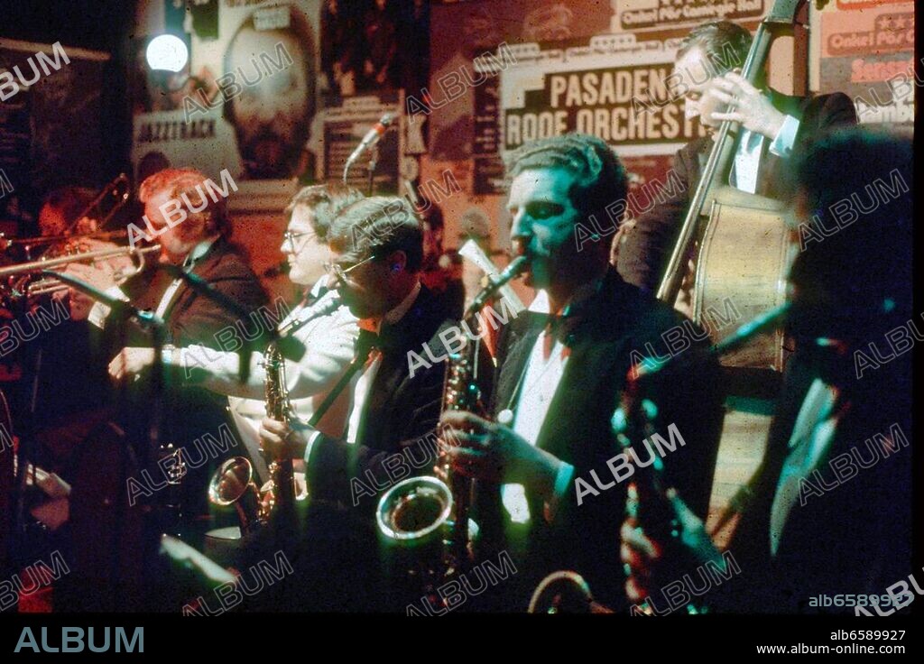Pasadena Roof Orchestra live in den 70er Jahren.
