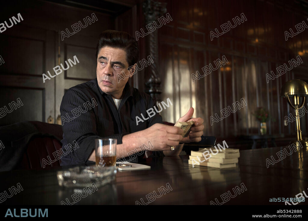 BENICIO DEL TORO in NO SUDDEN MOVE, 2021, directed by STEVEN SODERBERGH. Copyright HBO Max / Warner Max.