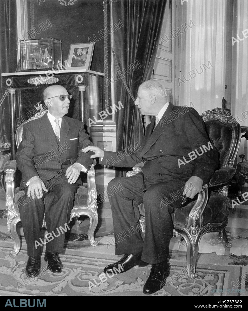 7 junio 1970. Entrevista en el palacio de el pardo entre de Gaulle y Franco.