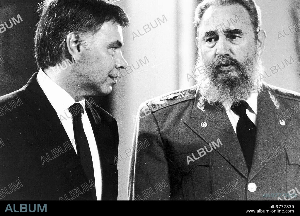 July 1992. Felipe González and Fidel Castro in the royal palace of Madrid at the II Ibero-American summit.